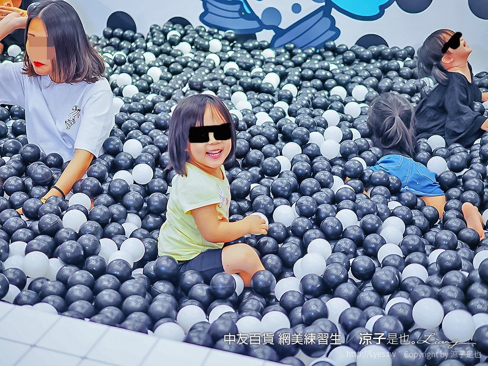 中友百貨 網美練習生