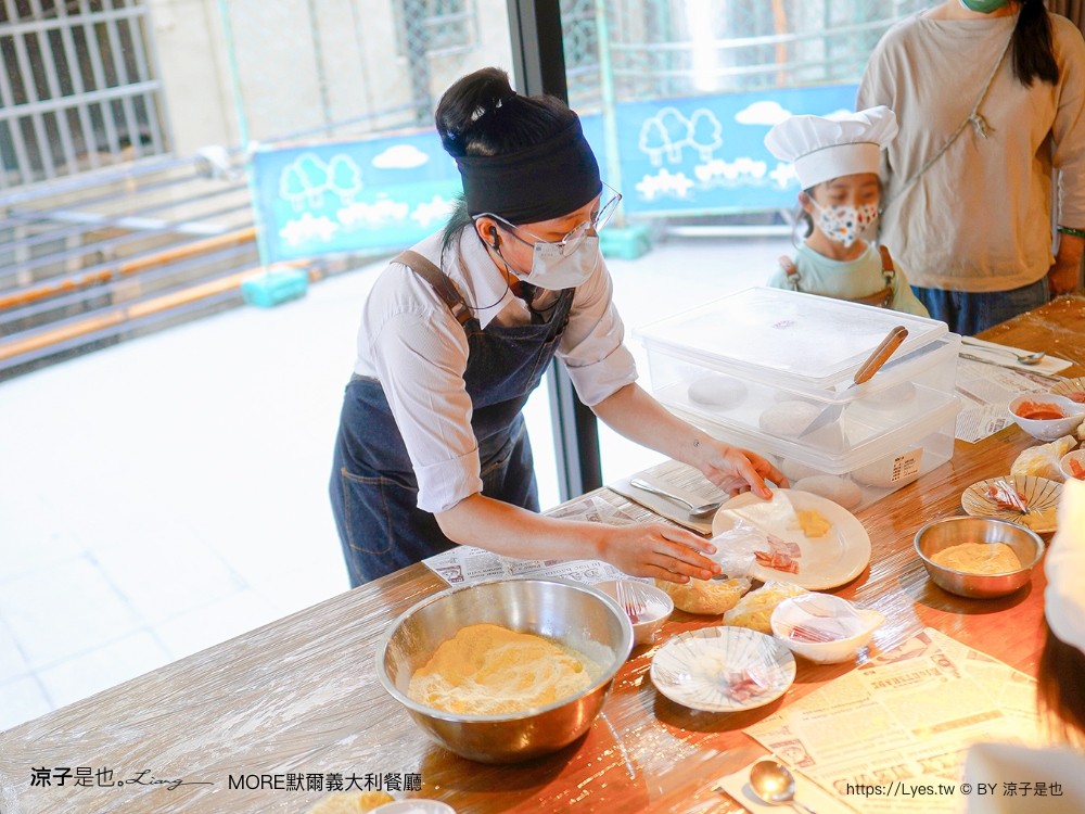 默爾義大利餐廳 菜單 台中西屯美食 jmall 美食餐廳 寶貝pizza小小主廚 台中親子餐廳 窯烤披薩 親子diy體驗 more