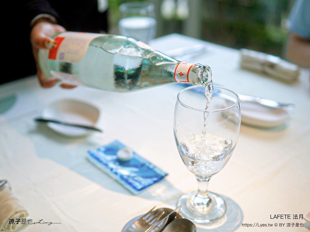 lafete．法月 菜單 台中 法式料理 約會慶生餐廳 玻璃屋 老宅 庭園餐廳 台中西區 景觀餐廳 午間套餐 晚餐 假日套餐 訂位