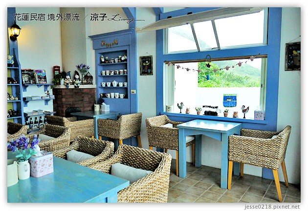 花蓮民宿-境外漂流 花蓮海景民宿-躺在床上就可以看海的發現房型