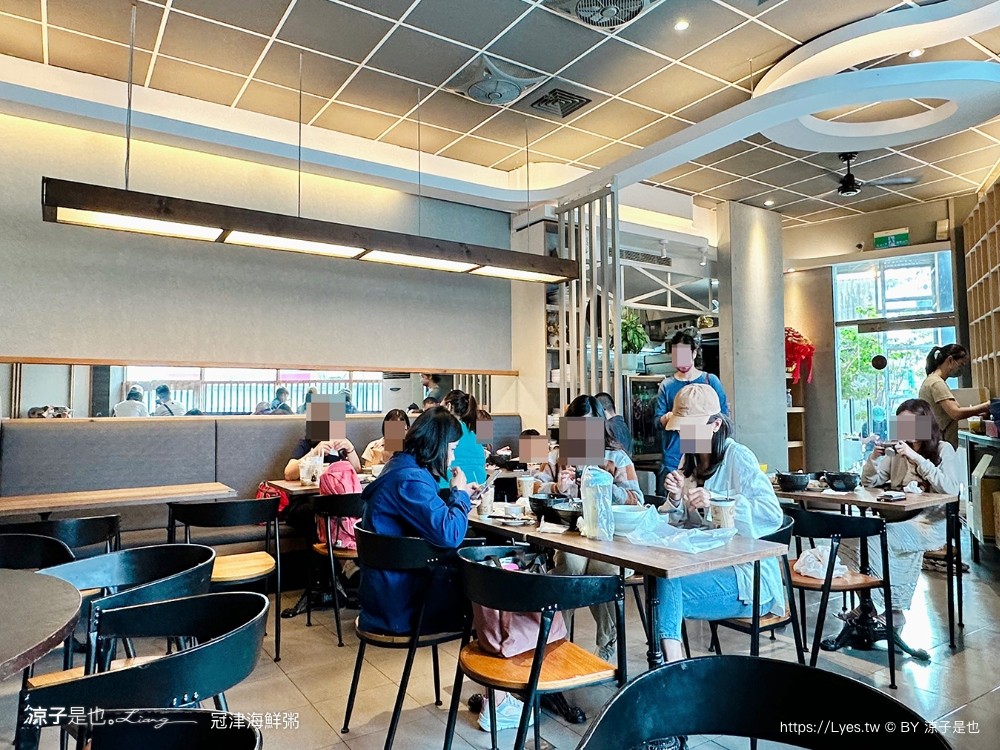 冠津海鮮粥 菜單 冠津麻辣鴨血 台南海鮮粥 台南車站美食 成功路小吃 台南海鮮粥 台南車站美食 成功路小吃