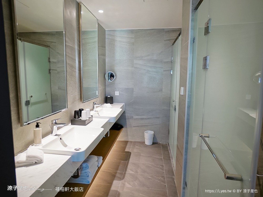 禧榕軒大飯店 台南新開幕 火車站住宿飯店 雙人房 四人房 家庭房 房型開箱 頂樓空中花園泳池 房價