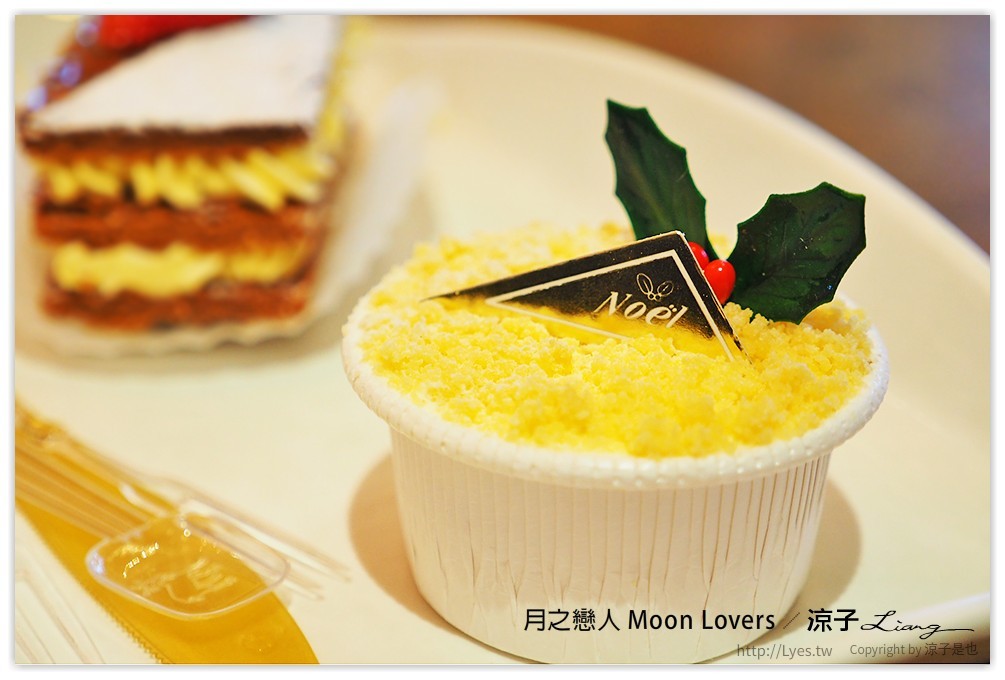 台中-月之戀人 精緻的手作甜點好好吃 還有過年送禮大方的年節禮盒喔