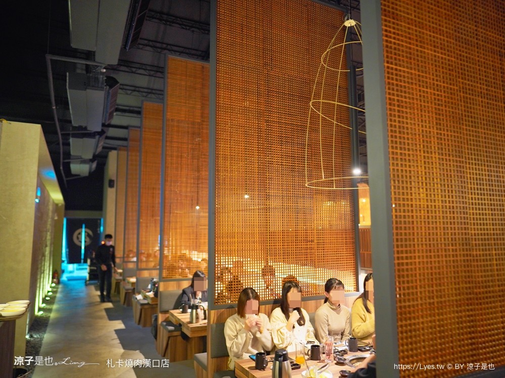 札卡燒肉 漢口店 菜單 台中燒肉餐廳 壽星優惠 迴轉燒肉 雙人套餐 日本a5和牛 和牛臭豆腐