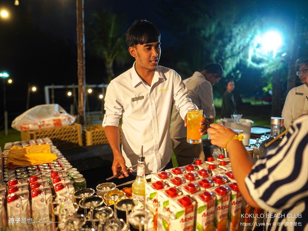Kokulo Beach Club 泰國攀牙美食 Khao Lak 吃到飽 La Vela Khao Lak 泰國龍蝦吃到飽 海鮮燒烤 Buffet 海邊火舞表演 調酒秀 泰國攀牙美食 khao lak 吃到飽 la vela 泰國龍蝦吃到飽 海鮮燒烤 buffet 海邊火舞表演 調酒秀