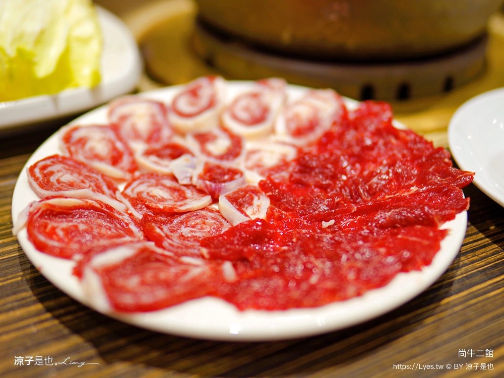 尚牛二館 菜單 台中米其林必比登推薦 溫體牛肉鍋 牛肉湯火鍋 台灣溫體牛美食 北屯餐廳