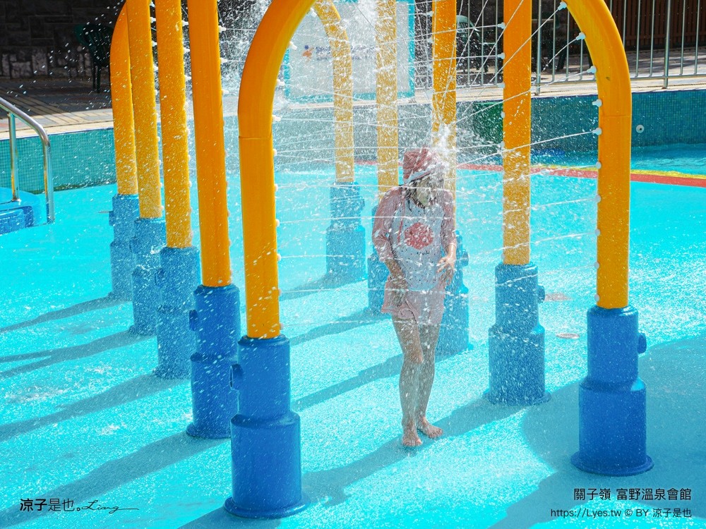 關子嶺富野溫泉會館 台南溫泉飯店 泥漿溫泉 台南親子住宿 泳池戲水區 房價優惠 房型 早餐 和式 開幕 關子嶺泡湯 大眾泡湯池 游泳池 親子家庭房