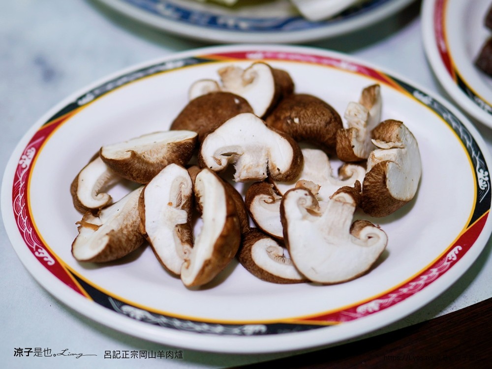呂記正宗岡山羊肉爐 菜單 台中羊肉爐 全帶皮羊肉 公益路餐廳 當歸羊肉爐 外帶美食 台中火鍋 美食推薦
