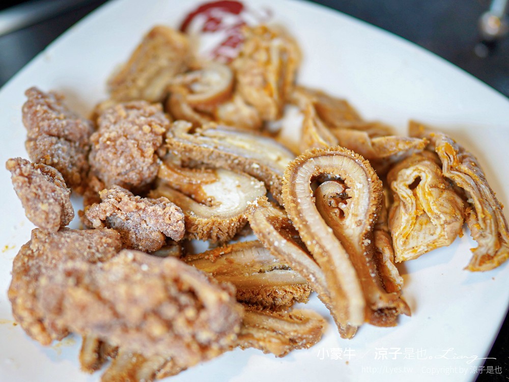 小蒙牛頂級麻辣養生鍋 台中 台灣大道餐廳 麻辣火鍋吃到飽 哈根達司 和牛 美食 菜單 優惠 兒童節活動