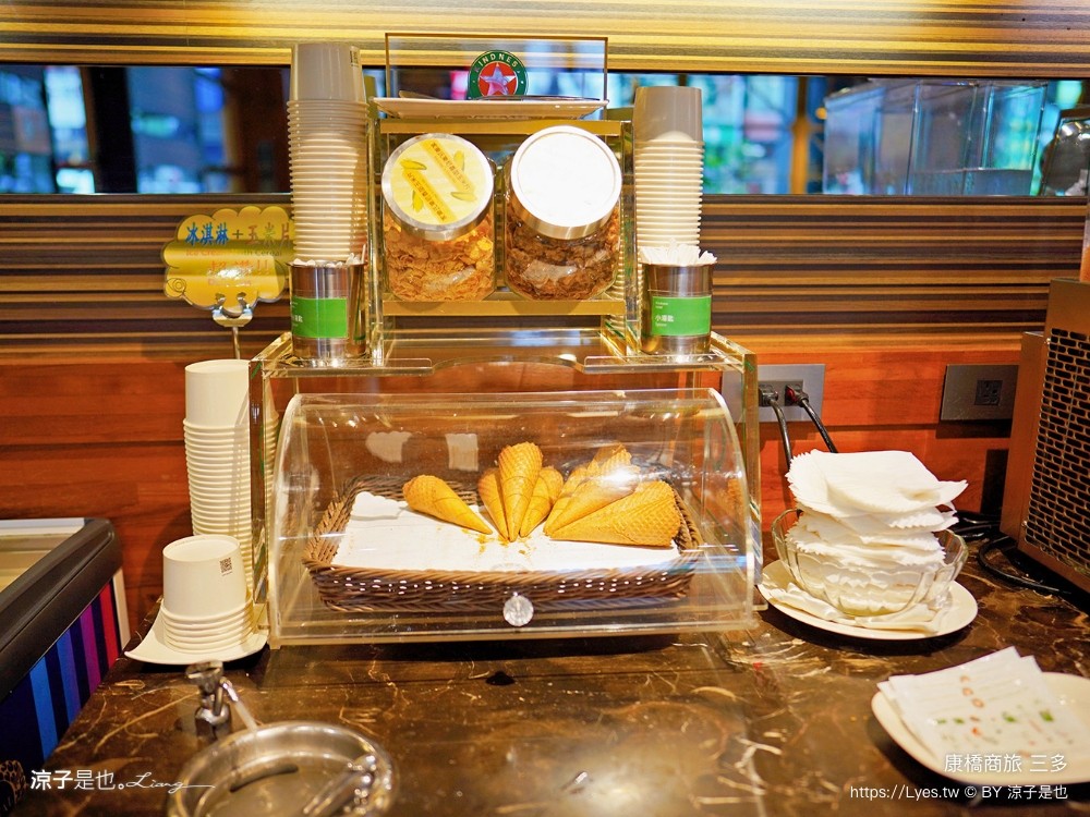 康橋大飯店 高雄住宿 康橋商旅三多分館 早餐 宵夜 吃到飽 康橋商旅據點 介紹