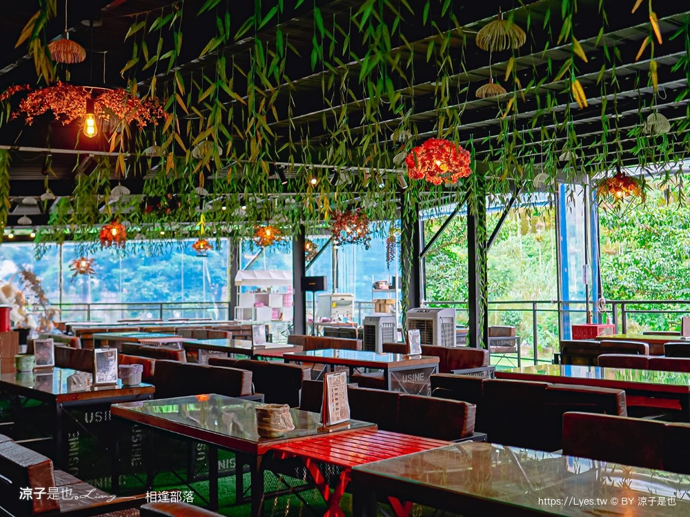 相逢部落 南投豪華露營 價位 懶人露營 一泊三食 調酒無限暢飲 和牛燒肉 龍蝦火鍋 訂房 評價