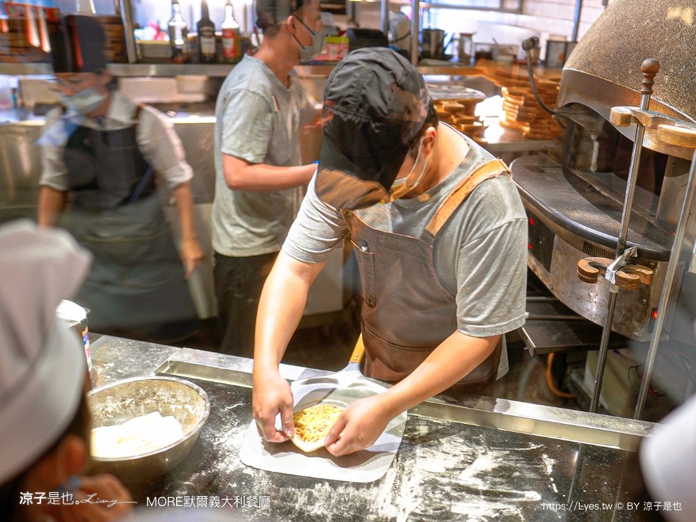 默爾義大利餐廳 菜單 台中西屯美食 jmall 美食餐廳 寶貝pizza小小主廚 台中親子餐廳 窯烤披薩 親子diy體驗 more