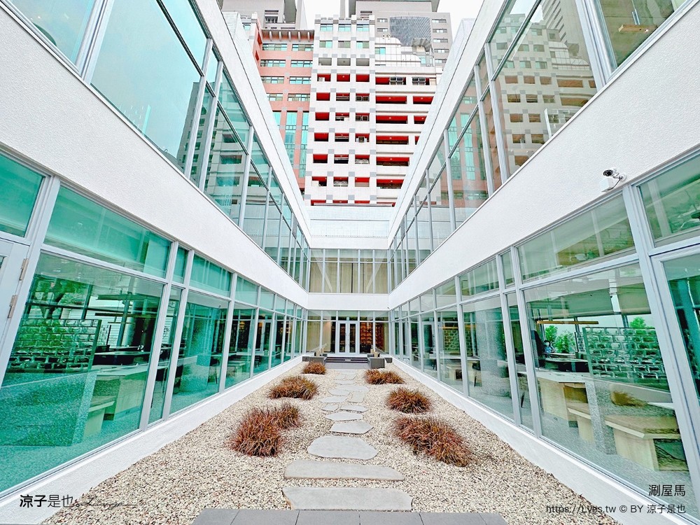 涮屋馬 菜單 新開幕 屋馬火鍋品牌 試營運 個人鍋物 和牛套餐 訂位 停車 台中火鍋餐廳 新光三越美食 和牛套餐 訂位 停車 台中火鍋餐廳 新光三越美食