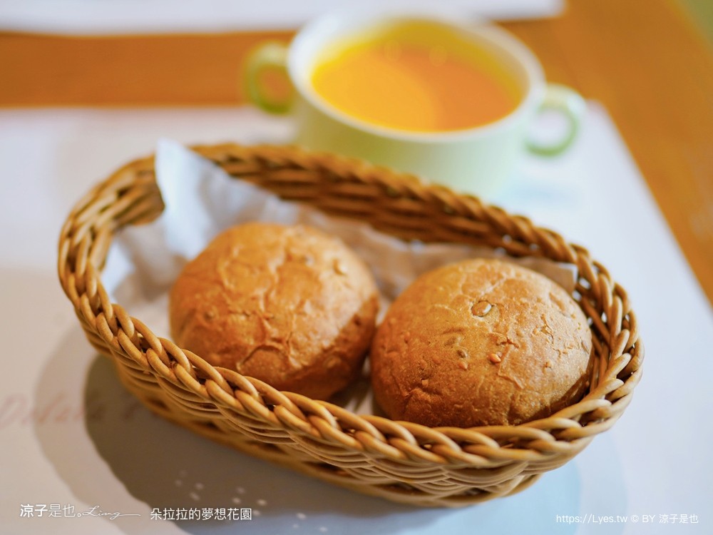 朵拉拉的夢想花園 菜單 嘉義景觀餐廳 東石美食 歐式建築 火鍋 豬腳排餐 嘉義庭園餐廳
