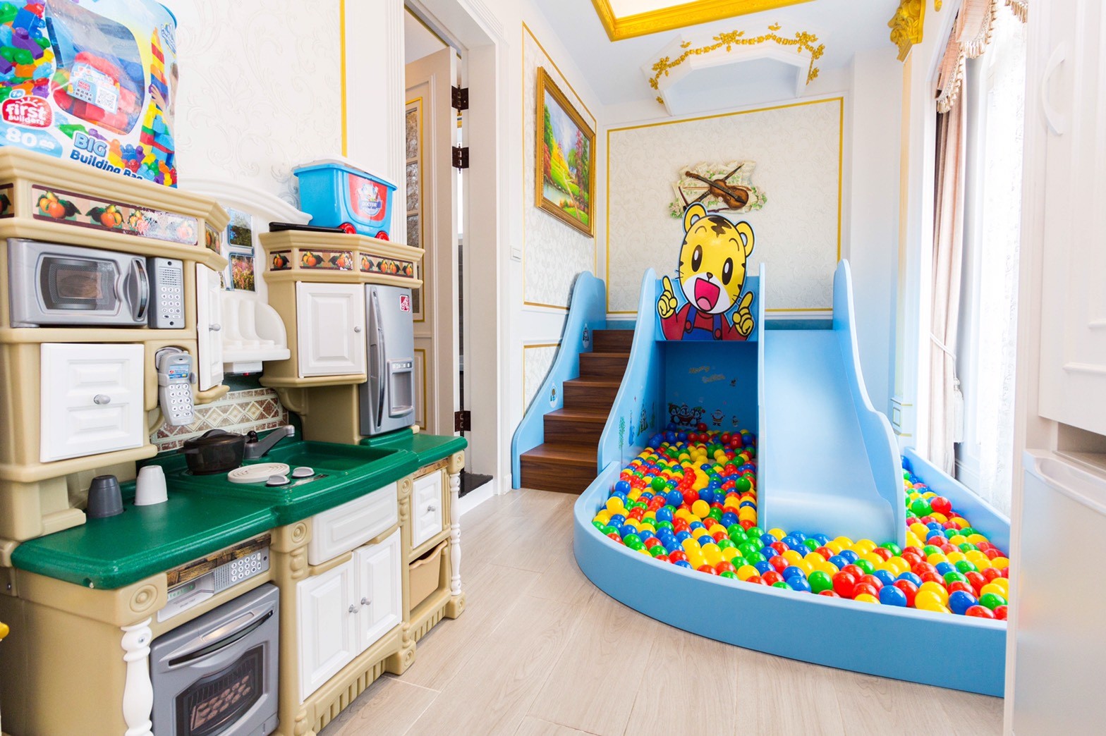 宜蘭-卡布雷莊園 歐洲貴族風的親子民宿 竟有溜滑梯房型 電動車親子設施(文末送住宿券)