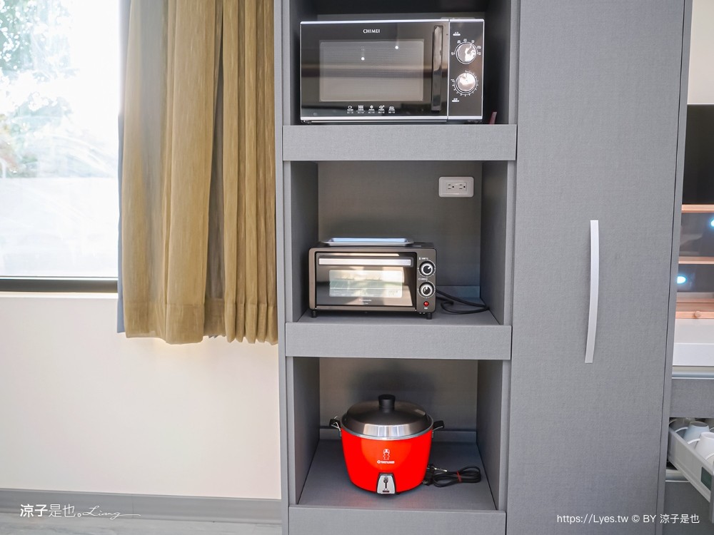 墾丁包棟民宿 屏東住宿 滿州住宿 touch villa 泳池 房型 庭院 卡拉ok 烤肉