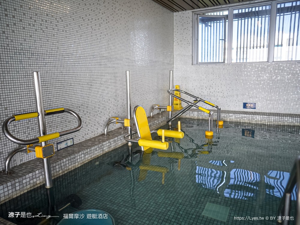 福爾摩沙遊艇酒店 台南安平住宿 台南飯店 遊艇酒店 無邊際泳池 笑笑羊 早餐 台南親子飯店