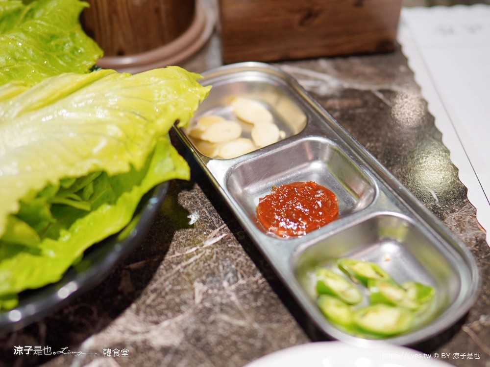 韓食堂 菜單 台北美食 韓式料理 韓國豬腳 水涼麵 辣豆腐鍋 推薦 松山 南京復興站