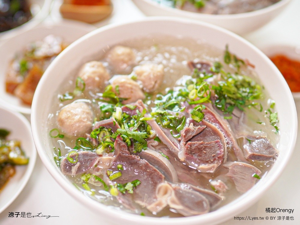 橘起Orengy 橘起 Orengy 台中南屯美食 橘起麵食 橘起菜單 老鴨粉絲 蘭州牛肉麵 平價麵店 大墩路餐廳 櫻桃鴨湯麵 清燉牛肉麵