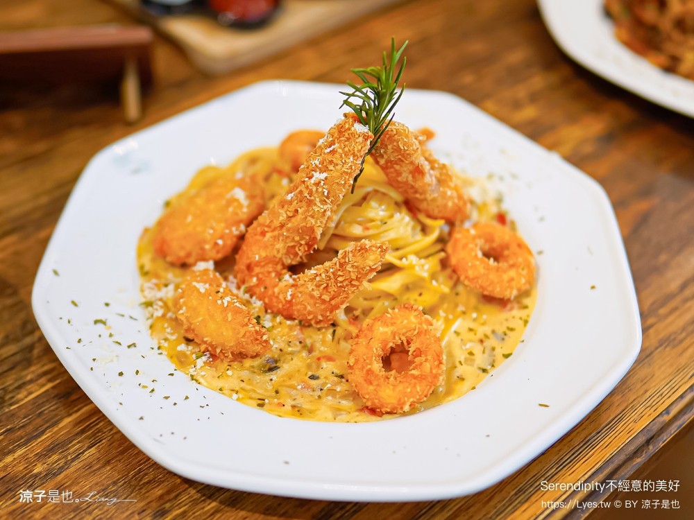 serendipity 不經意的美好 菜單 台南美食 蝸牛巷餐廳 老宅 朱熹漢堡 新品牌 小吃 義大利麵