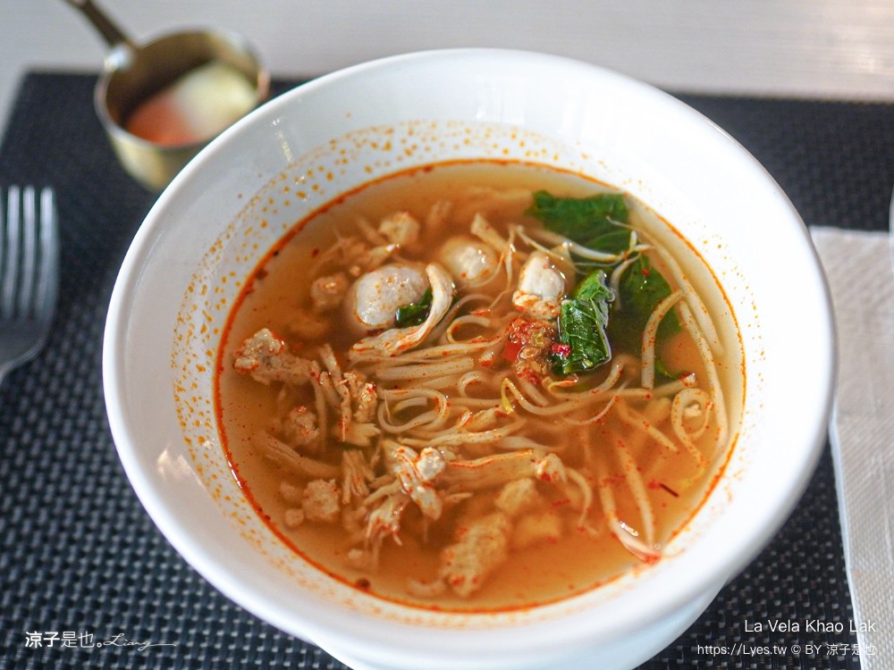 la vela khao lak 泰國 考拉維拉飯店 拷叻 泰國攀牙住宿推薦 普吉島近郊住宿 海景渡假村 高cp 火舞秀