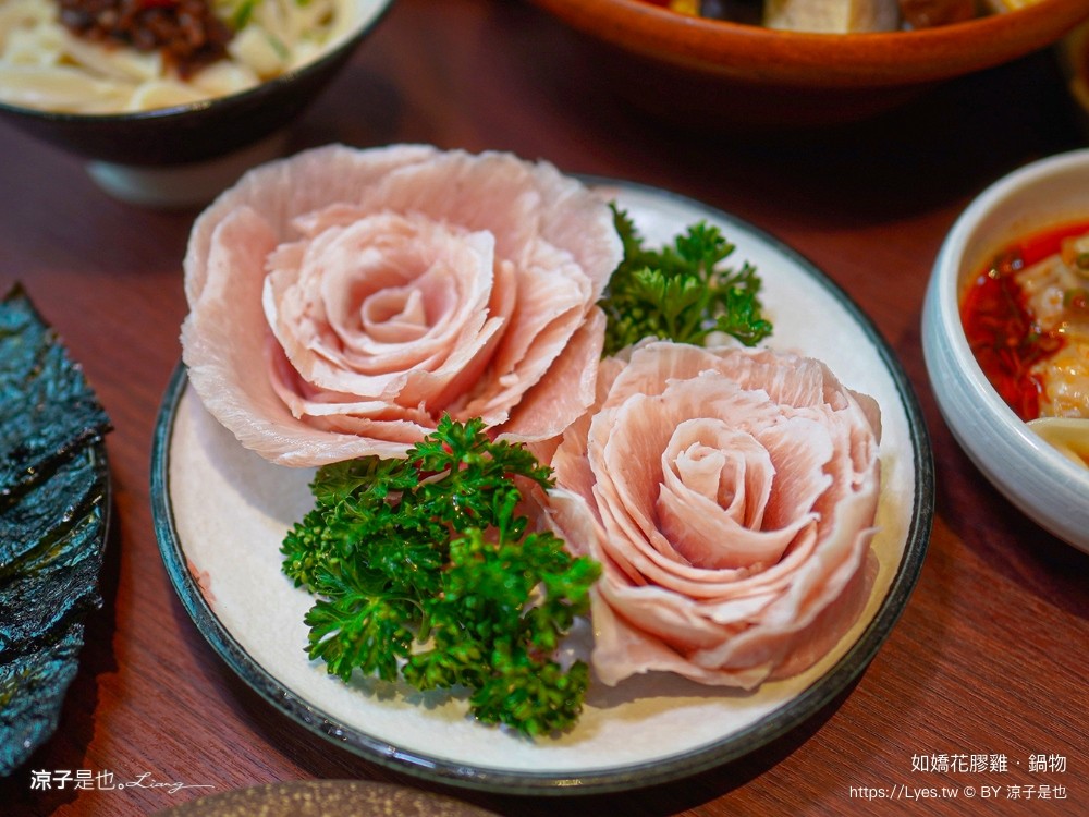 如嬌花膠雞鍋物 台中 台中火鍋 美術館餐廳 如嬌花膠雞菜單 頂級養生雞湯 台中美食 訂位 價位