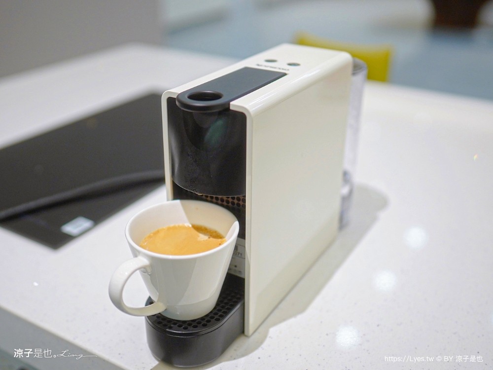 墾丁包棟民宿 屏東住宿 滿州住宿 touch villa 泳池 房型 庭院 卡拉ok 烤肉