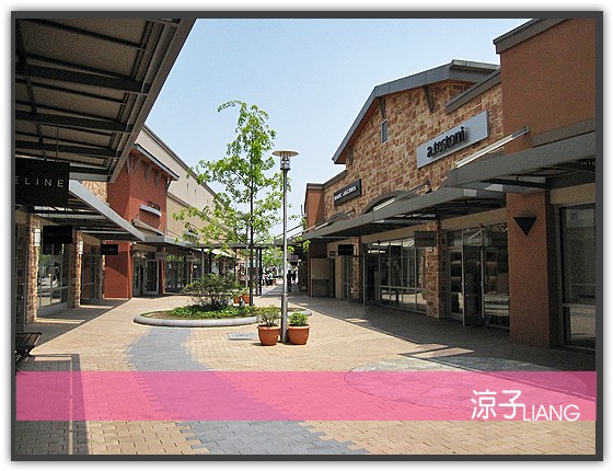 騼州OUTLET名品折扣街05
