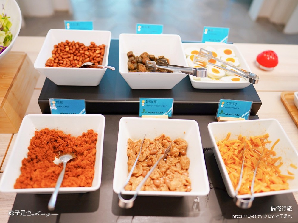 偶然行旅 嘉義飯店 文化路夜市旁 嘉義平價住宿 四人房 車場 文化鹿行旅 房價評價