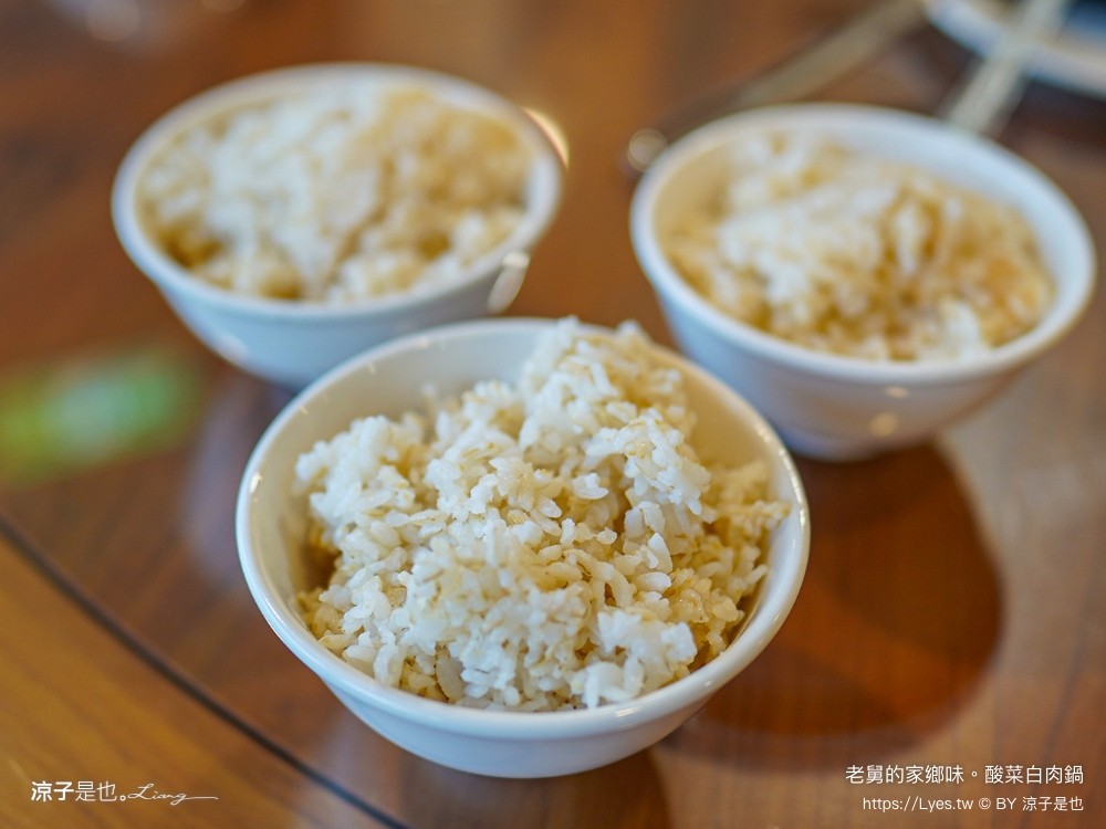 老舅的家鄉味 酸菜白肉鍋 菜單 台中美食 台中火鍋 忠孝路美食 東北料理 麵食點心 忠孝夜市