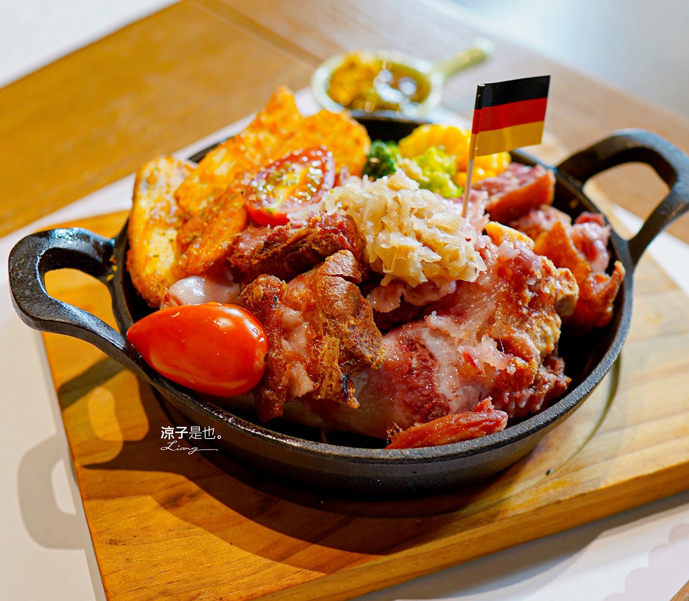 朵拉拉的夢想花園 菜單 嘉義景觀餐廳 東石美食 歐式建築 火鍋 豬腳排餐 嘉義庭園餐廳