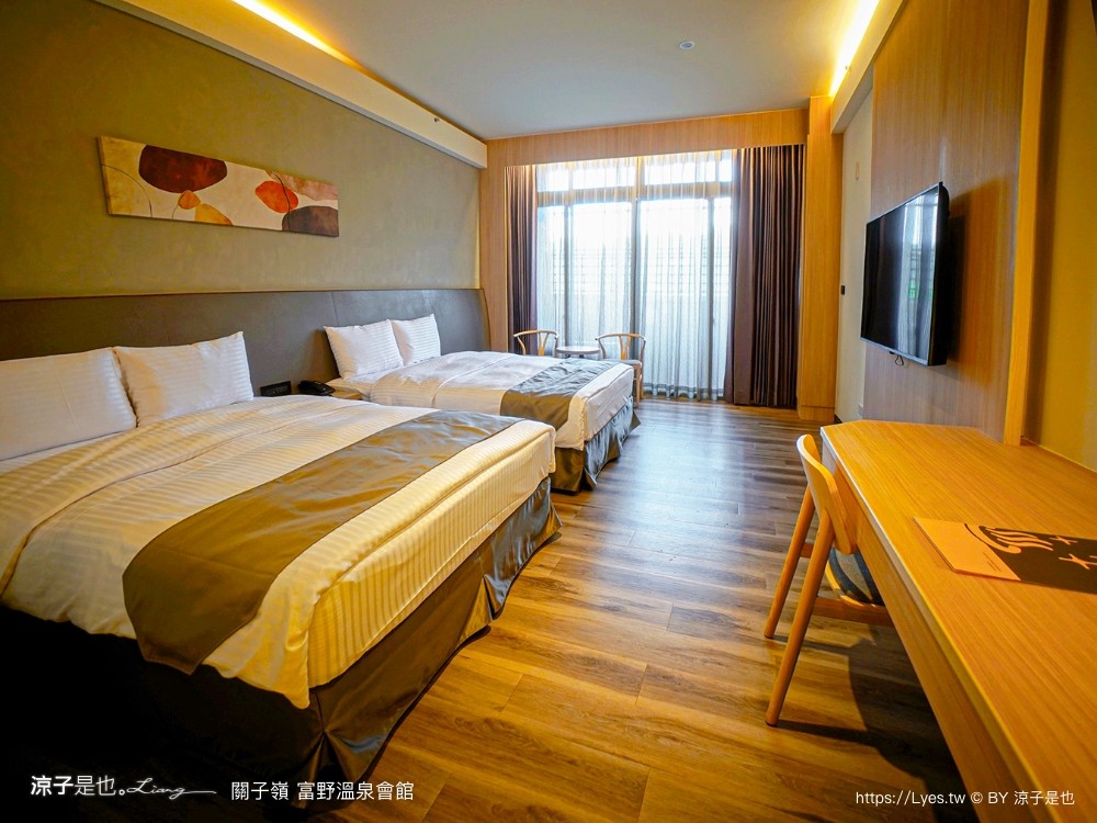 關子嶺富野溫泉會館 台南溫泉飯店 泥漿溫泉 台南住宿 房價優惠 房型 早餐 開幕 關子嶺泡湯 大眾泡湯池 游泳池 親子家庭房