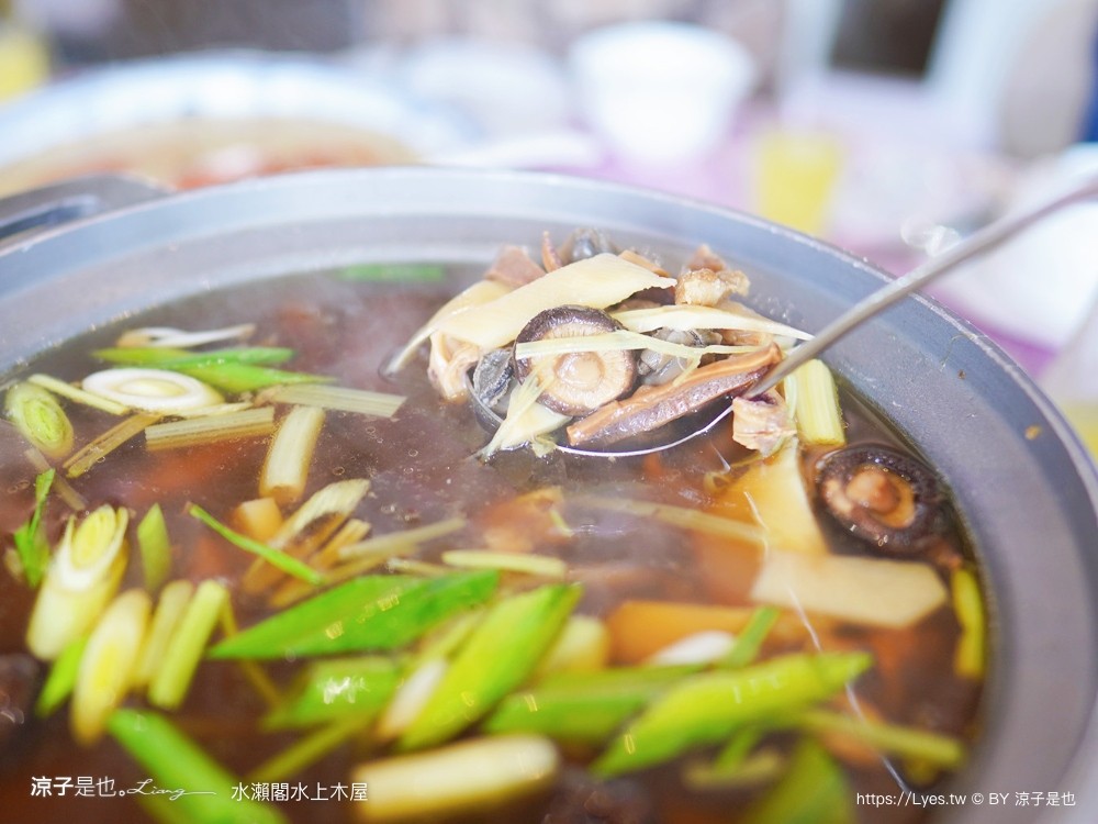 水瀨閣 菜單 台南景點 水上木屋景觀餐廳 峇里島風 海鮮餐廳 親子 沙坑 餵魚 下午茶