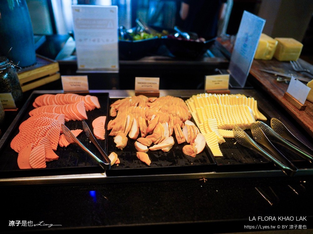 la flora khao lak 泰國攀牙 飯店推薦 泳池住宿 泰國五星級飯店 海景 沙灘 考拉 渡假村推薦