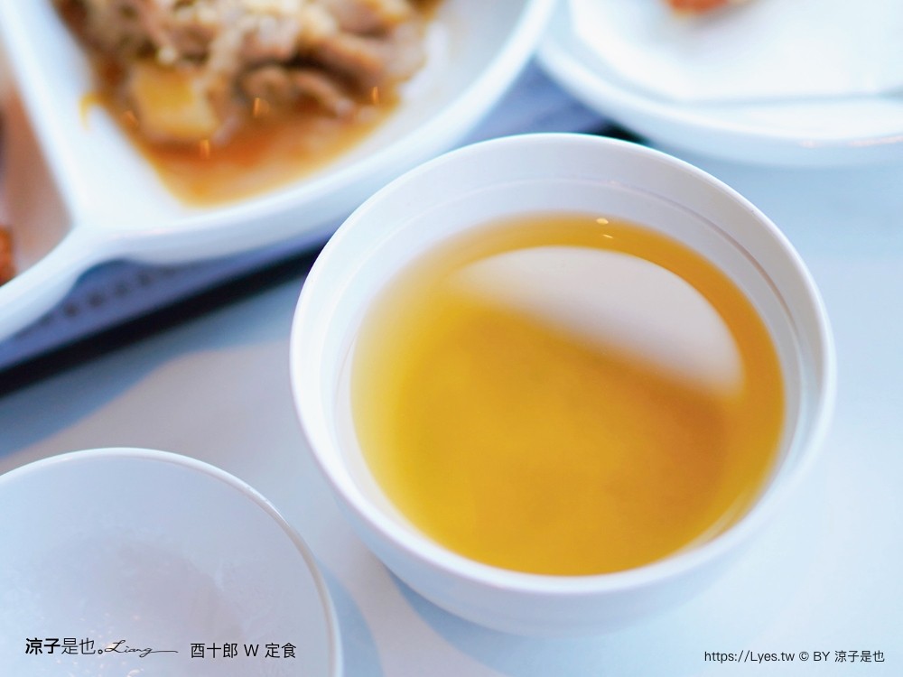 酉十郎w定食 菜單 台中三井la la port北館 雙主餐 日式定食 台中餐廳 三井美食街