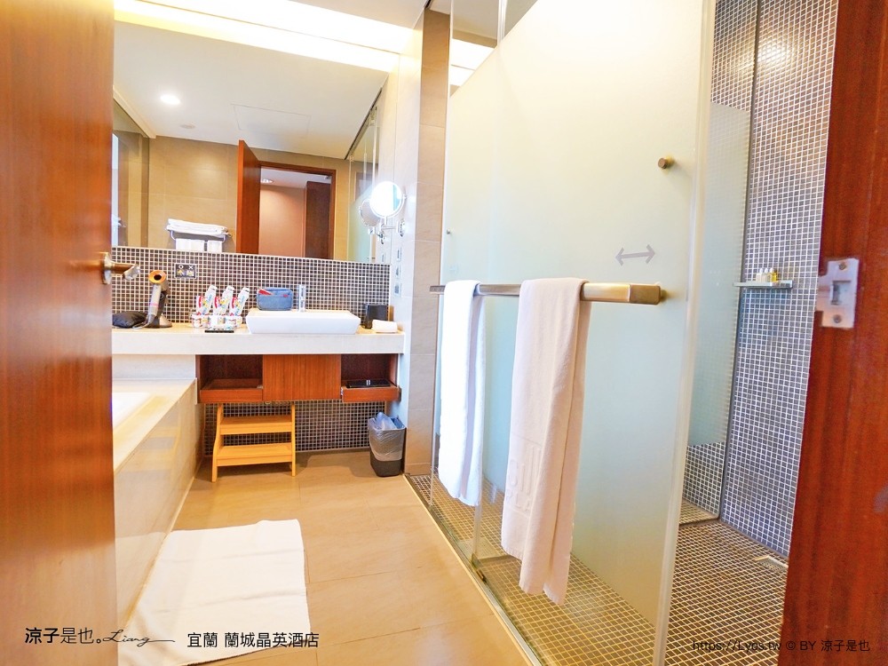 蘭城晶英酒店 宜蘭親子飯店 住宿券 宜蘭住宿 最新設施 趣七樓 房型 早餐 攻略 電影院 芬朵奇堡