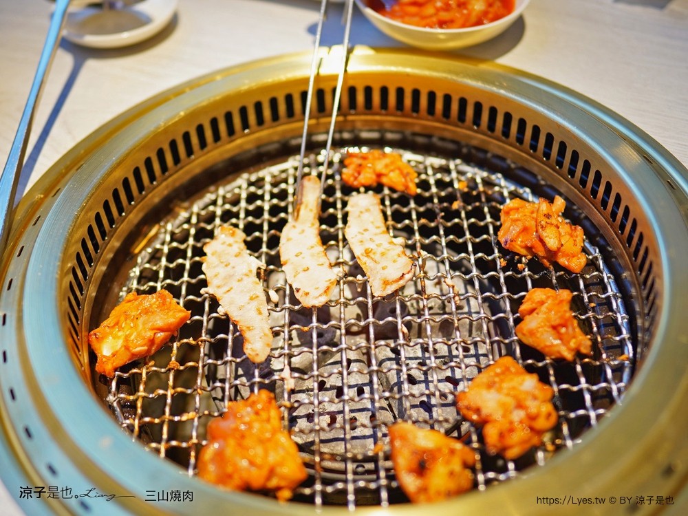三山燒肉 輕井澤燒肉品牌 台中新開幕餐廳 訂位方式 菜單價位 日本和牛 烤肉餐廳 壽星 慶生優惠