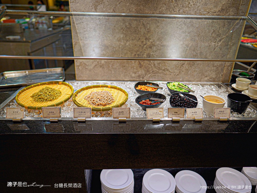 長榮飯店台南 台糖長榮酒店 台南住宿 高鐵假期 長榮桂冠自助餐 優惠 游泳池飯店 長榮早餐 評價 親子 遊戲室