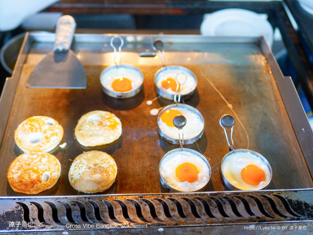 曼谷住宿 Cross Vibe Bangkok Sukhumvit 泰國飯店 四星級 親子飯店推薦 bts on nut 公寓式旅店 房價 交通 素坤逸