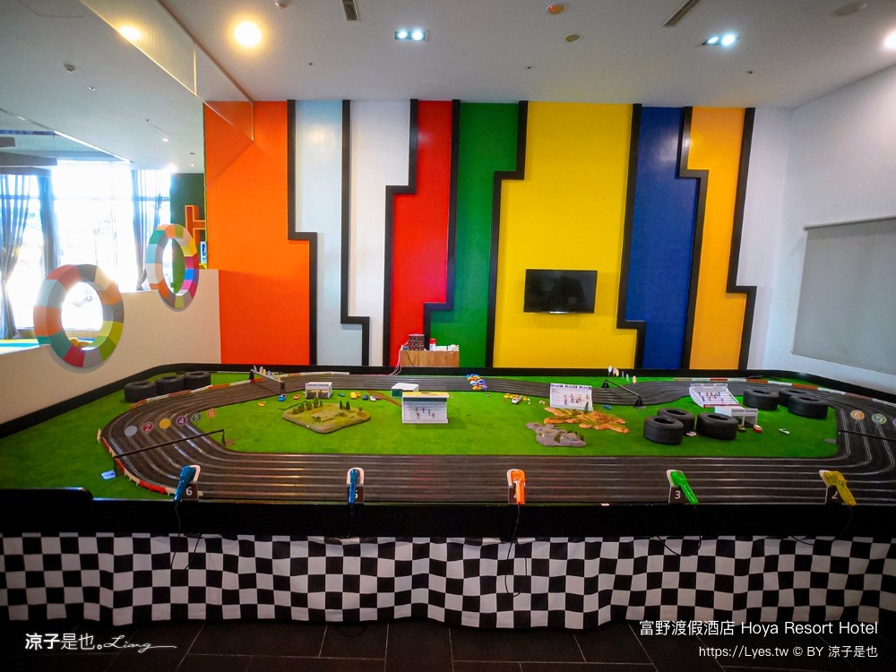 高雄富野渡假酒店 高雄親子飯店 溜滑梯房型 優惠專案 早餐 高雄住宿 輕軌凱旋瑞田站 親子套房 港都浪潮夜市