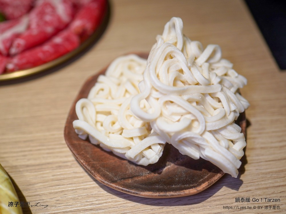 鍋泰暖 泰式南洋火鍋 台中美食 台中火鍋 大里美食 泰式火鍋 吃到飽餐廳 冬蔭功 肉骨茶 自助吧 蔬食飲品