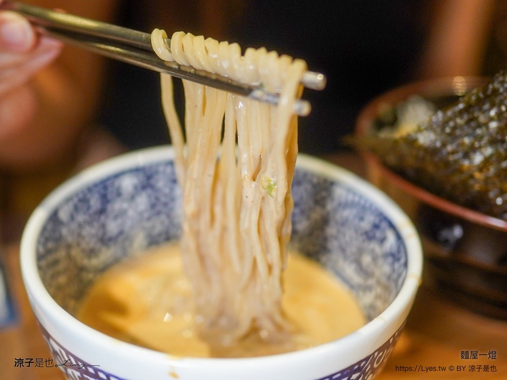 麵屋一燈 台中拉麵 菜單 勤美誠品 餐廳推薦 日本東京沾麵 公益路美食 日本拉麵名店 冠軍沾麵