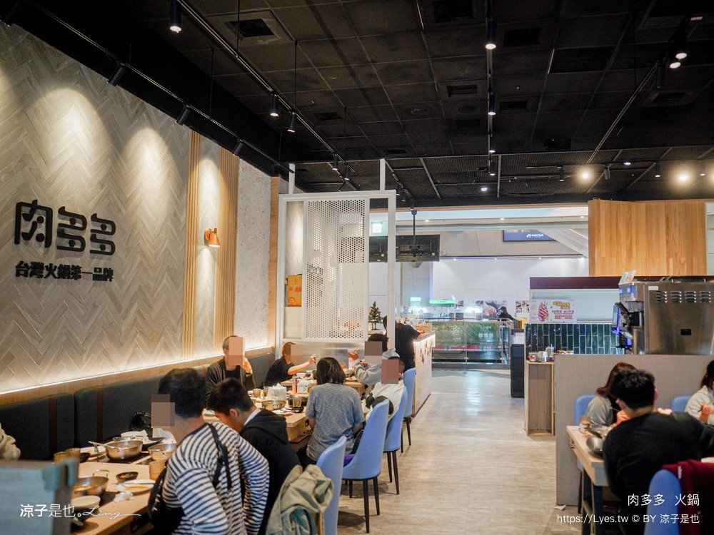 肉多多 火鍋 菜單 台中秀泰店 自助吧吃到飽 石頭湯 麻辣火鍋 生日壽星肉蛋糕 親子餐廳 剝蝦服務 高cp值火鍋 會員 打卡禮