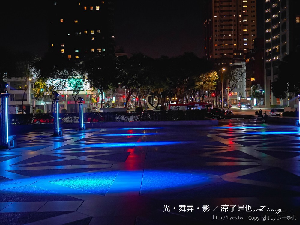 022臺灣國際光影藝術節 台中光影展 美術館光影藝術節 夜景 光‧舞弄‧影 戶外裝置藝術 IG打卡