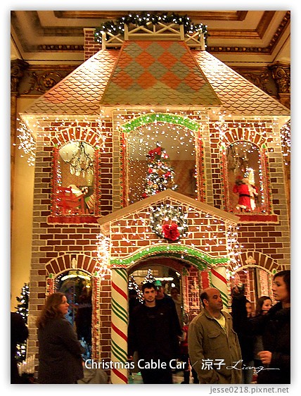 Christmas Cable Car 15