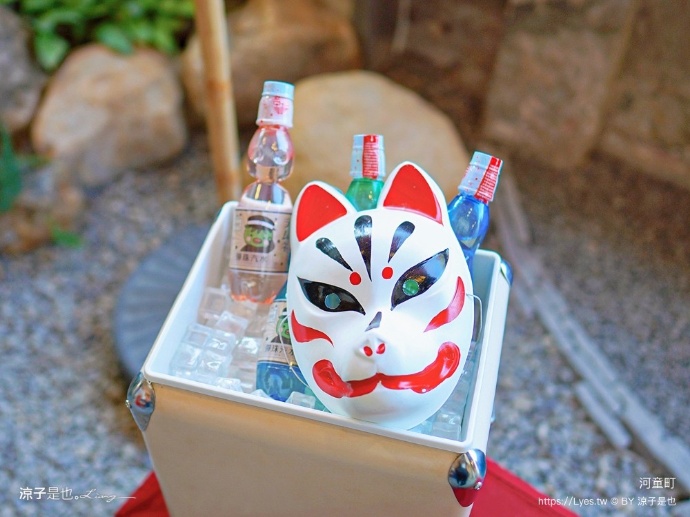 河童町 台南新景點 安平 親子景點 伴手禮美食 蝦餅 昭和復古風商店街，日式打卡點