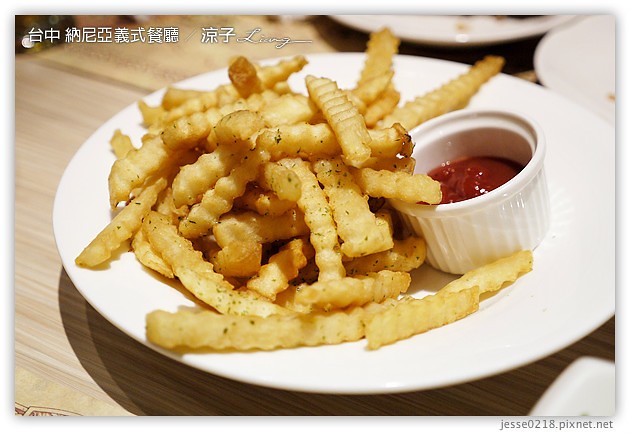 台中-納尼亞義式餐廳-台中義大利麵、披薩吃到飽餐廳(有雷)