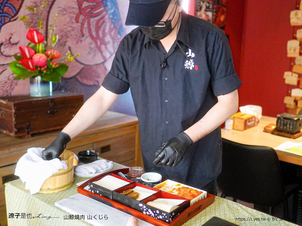 山鯨燒肉 菜單 台中漢口 燒肉美食 生日優惠 停車 訂位 優惠 台中燒肉餐廳推薦 和服 網美必拍 寶箱