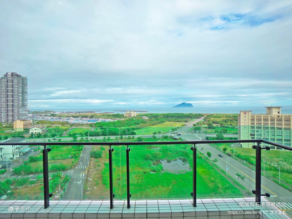 蘭陽烏石港海景酒店 宜蘭頭城住宿 宜蘭親子飯店 龜山島海景房型 童趣親子房 泳池電影院 一泊二食