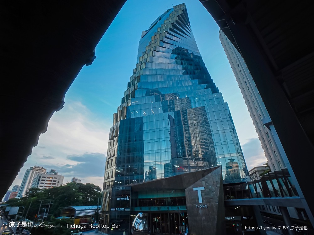 水母酒吧 水母酒吧 Tichuca Rooftop Bar 泰國曼谷 高空酒吧 推薦 網美 T-One大樓 景點 Thong Lor站 泰國曼谷 高空酒吧 推薦 網美 tone大樓 景點 thong lor站